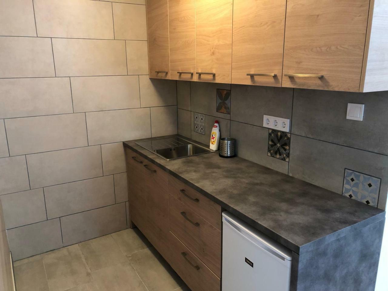 Juno Apartman Vendégház Miskolc Extérieur photo