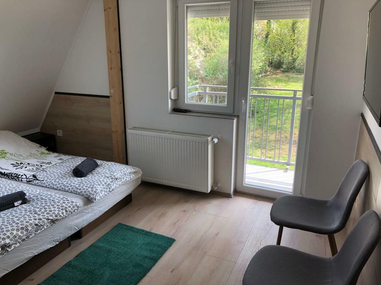 Juno Apartman Vendégház Miskolc Extérieur photo