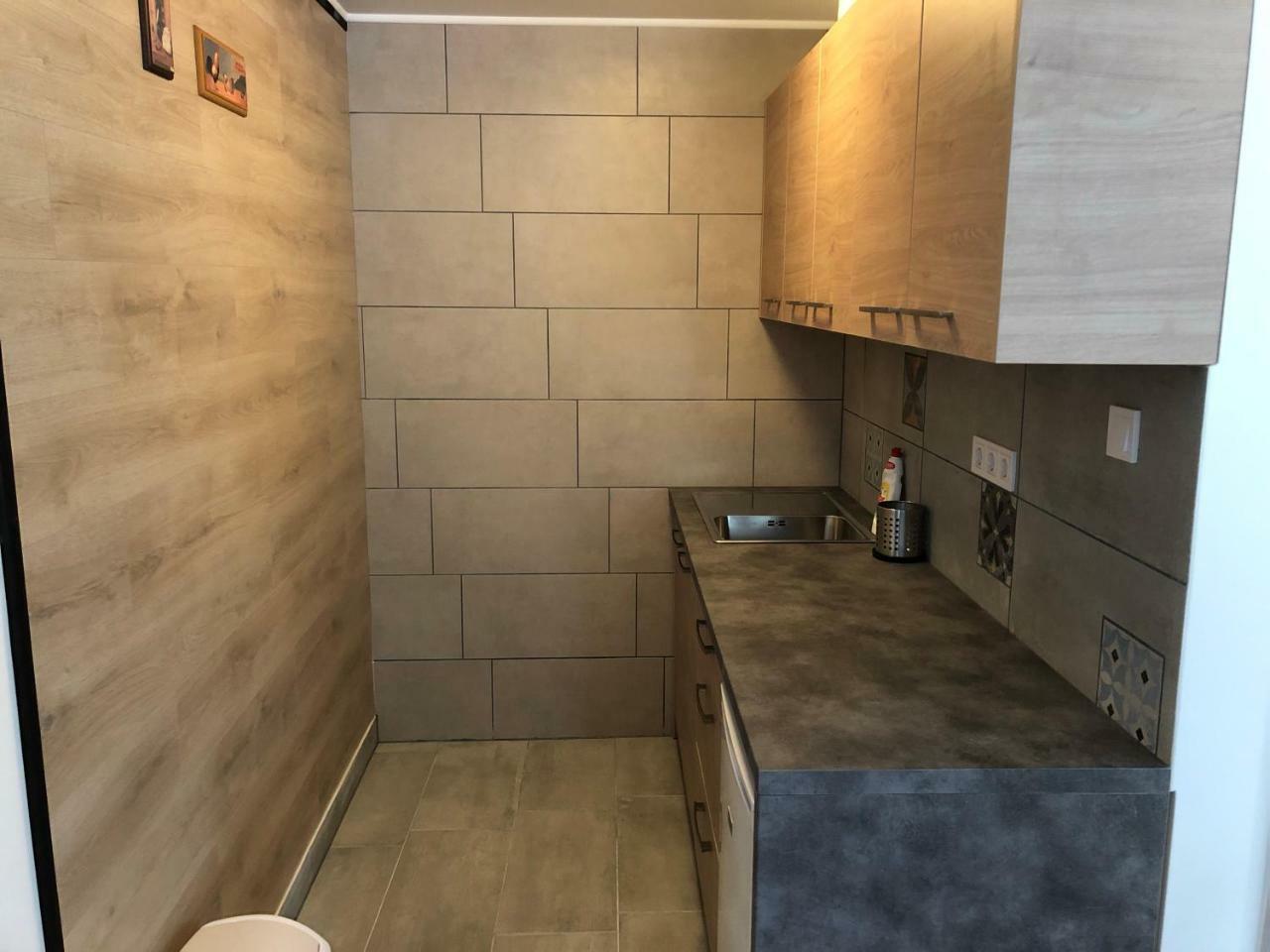 Juno Apartman Vendégház Miskolc Extérieur photo