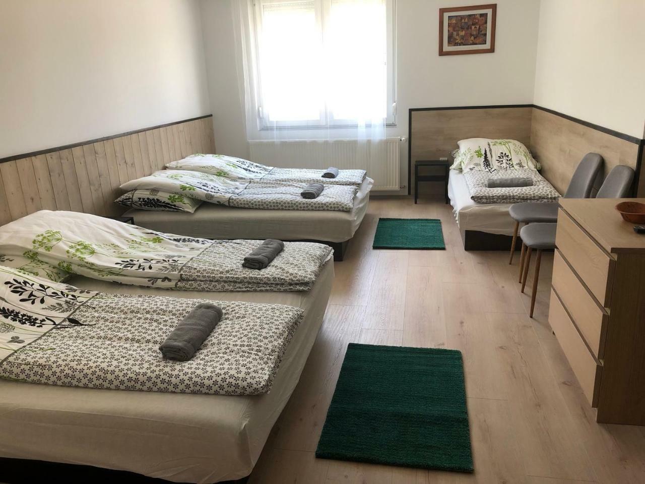 Juno Apartman Vendégház Miskolc Extérieur photo