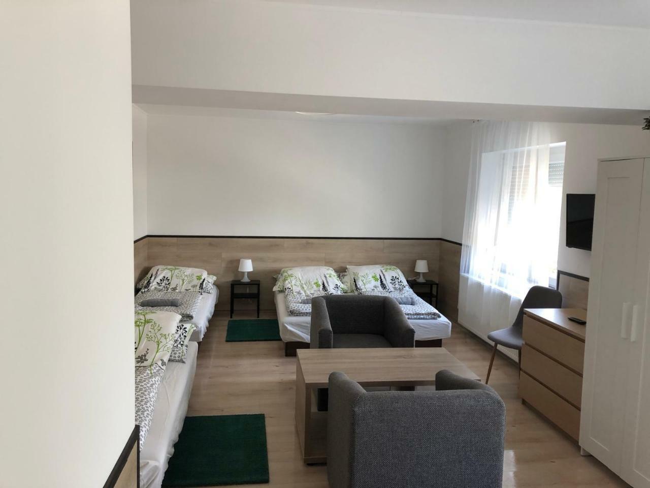 Juno Apartman Vendégház Miskolc Extérieur photo