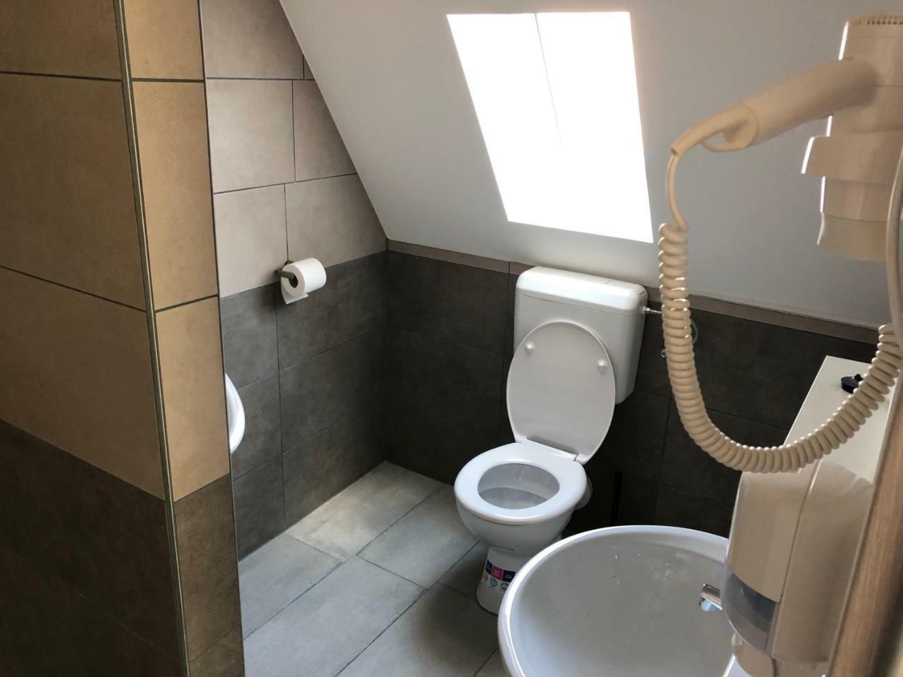 Juno Apartman Vendégház Miskolc Extérieur photo