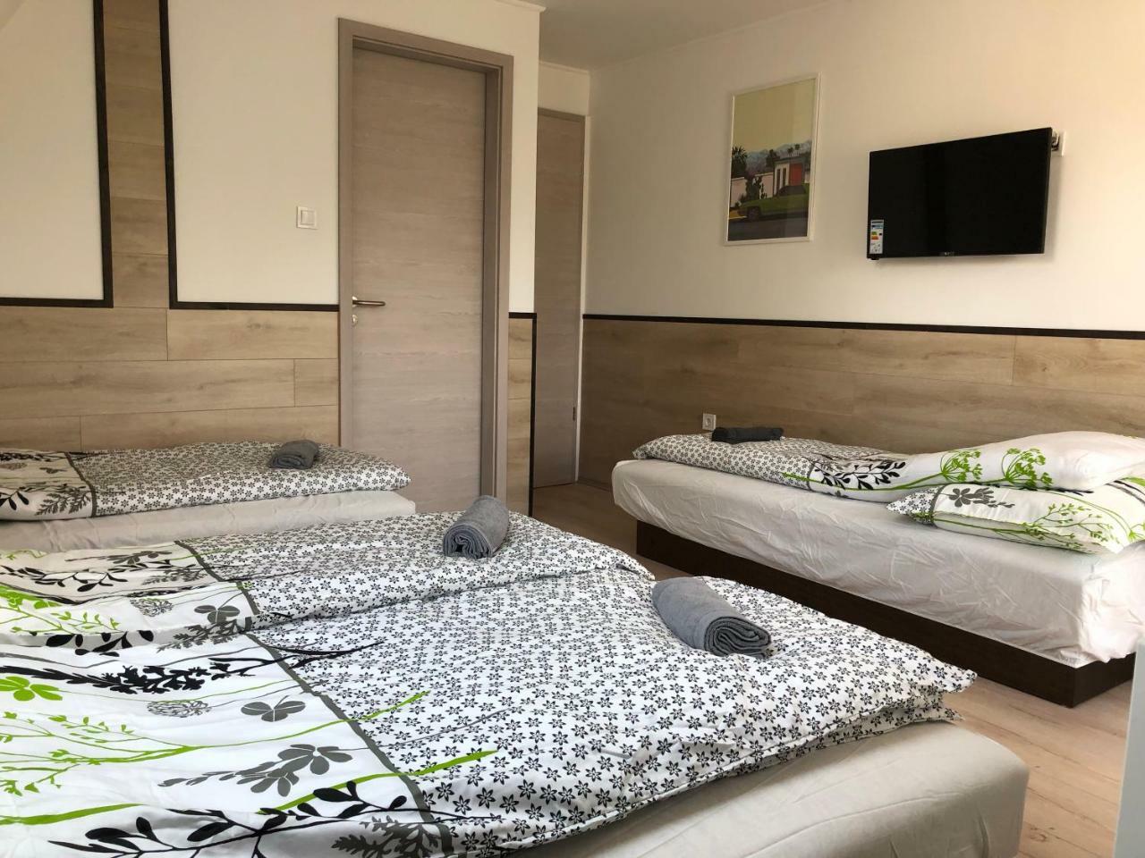 Juno Apartman Vendégház Miskolc Extérieur photo