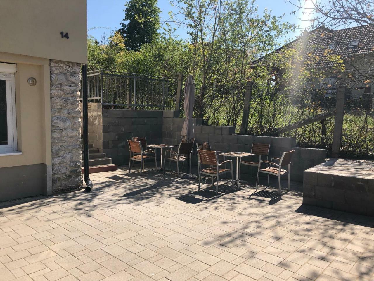 Juno Apartman Vendégház Miskolc Extérieur photo